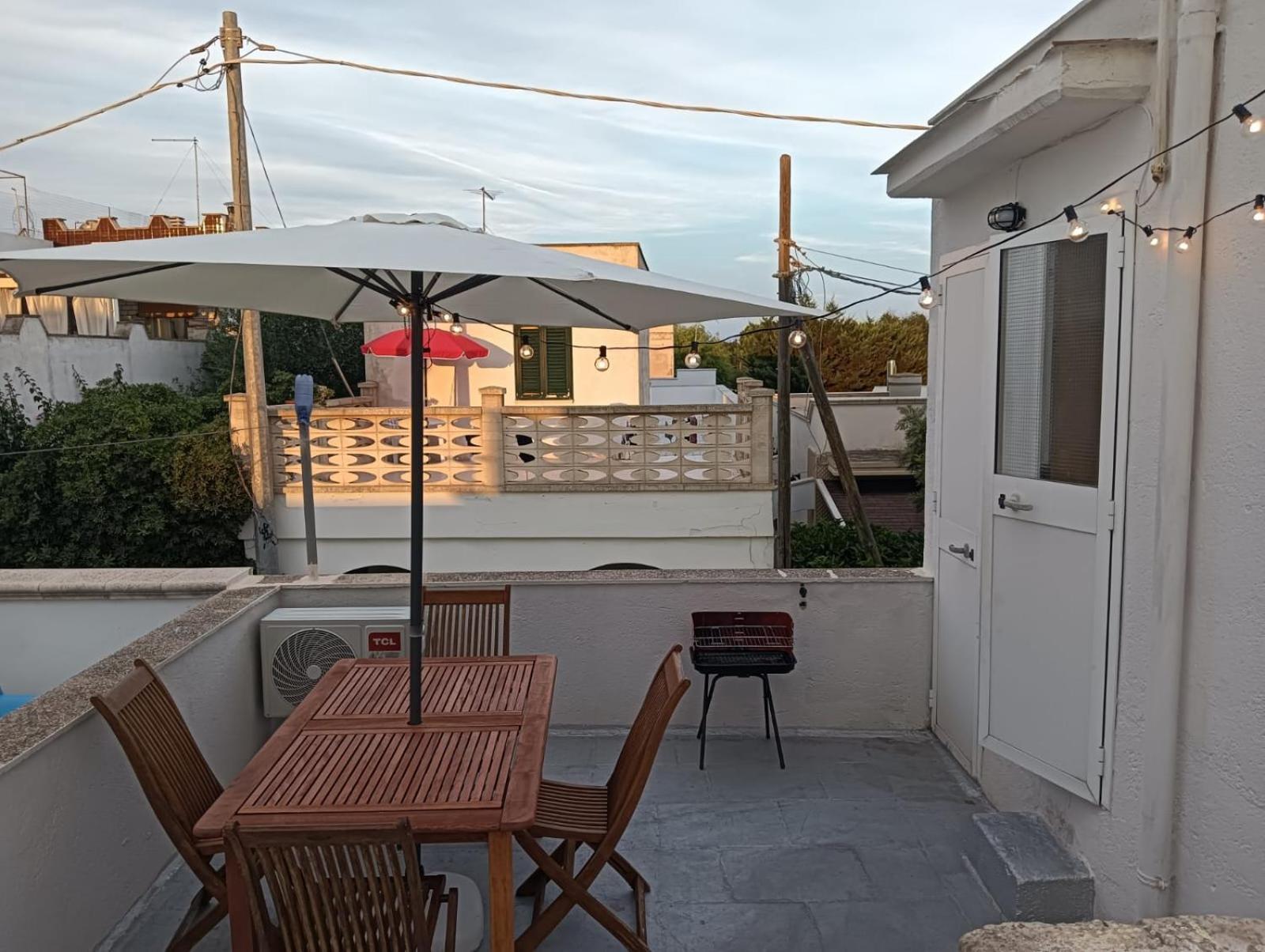Casa Gialla Mare Del Salento Маруджо Экстерьер фото