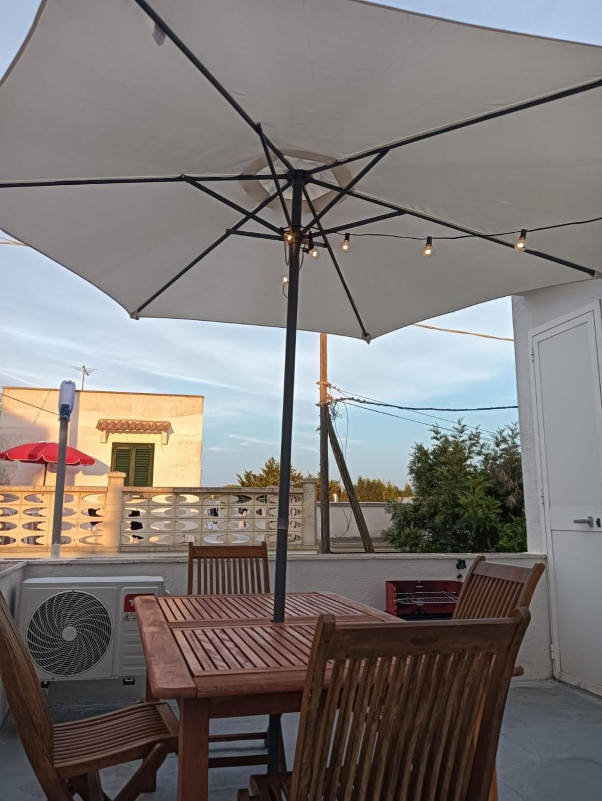 Casa Gialla Mare Del Salento Маруджо Экстерьер фото